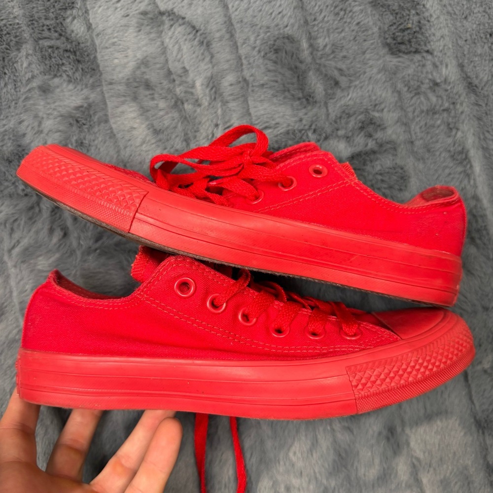 Converse Chuck Taylor All Star Low Top Red Sneakers 153031F Womens 7